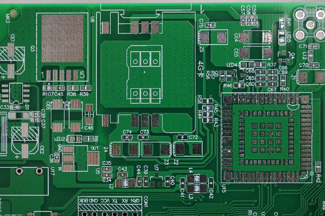 如何處理PCB變形或MARK點損壞導致校正失敗的情況?
